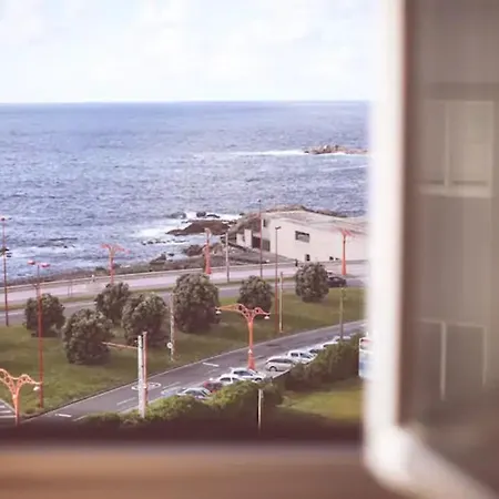 Apartamento En Primera Linea Con Vistas Al Mar Y Torre De Hercules A Coruna